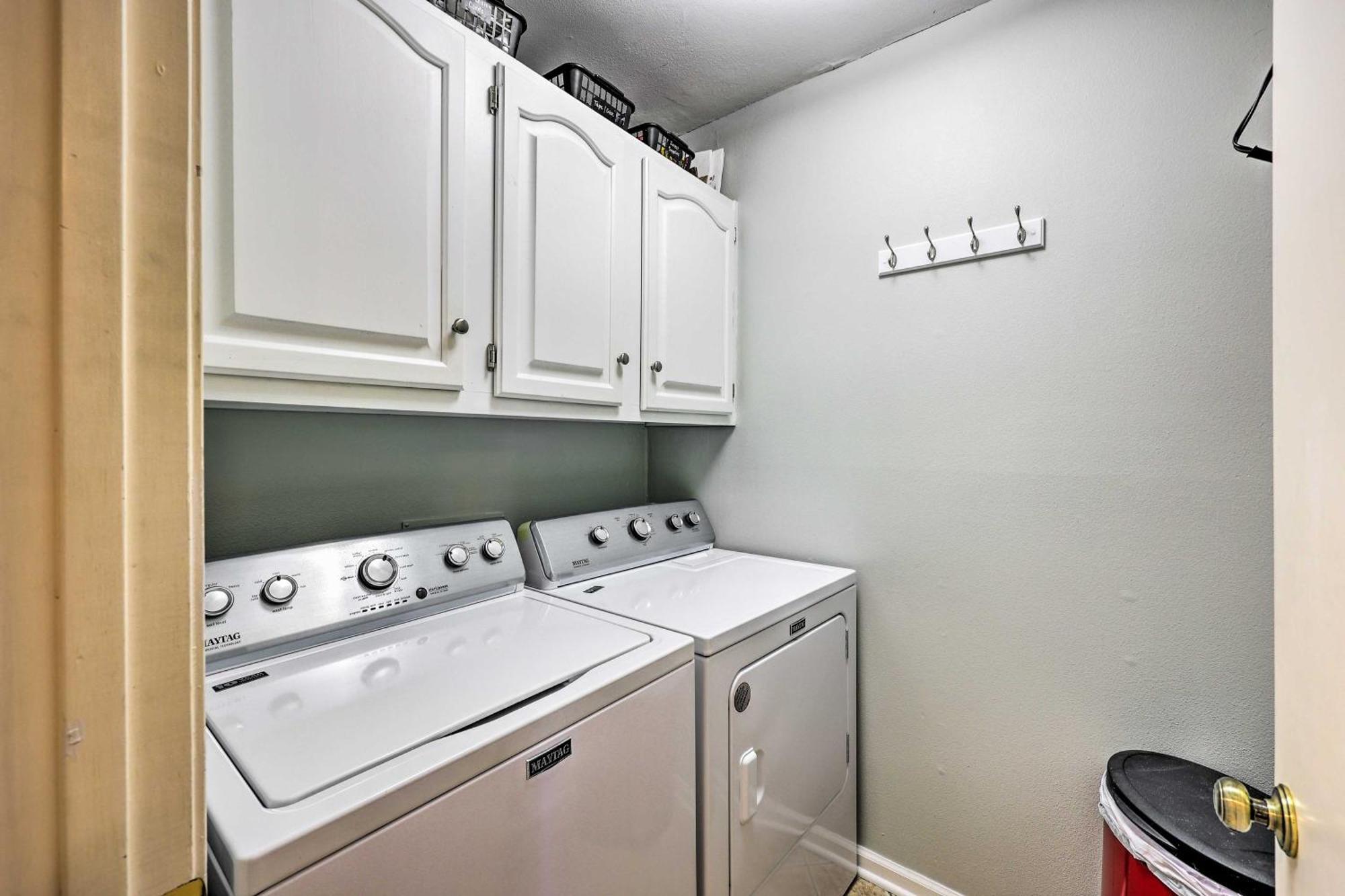 Waterfront Hot Springs Condo With Pool Access! Exterior foto